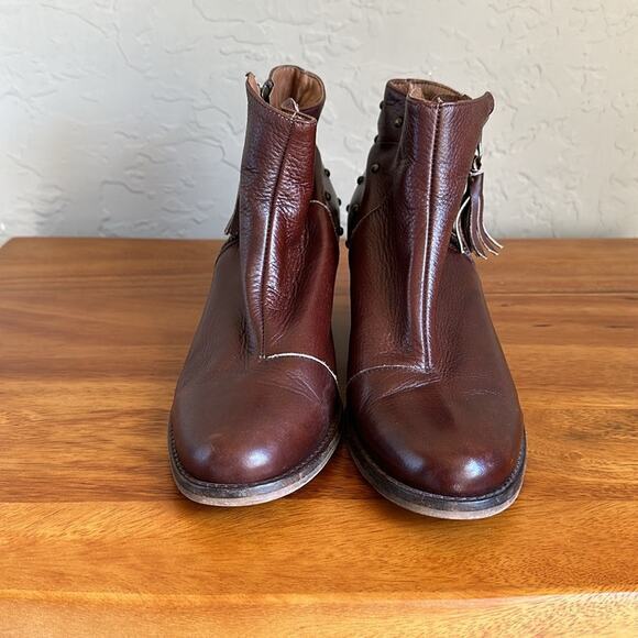 Eric Michael brown leather bootie boot heels size 38 - Picture 4 of 6